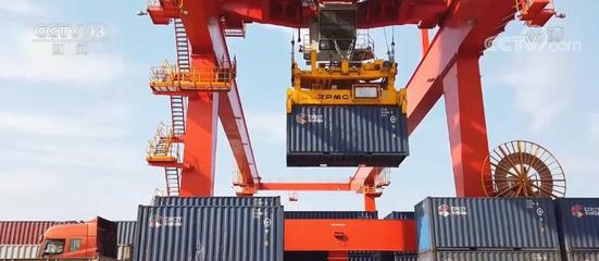 8月份货物进出口总额37124亿元 同比增长8.6%